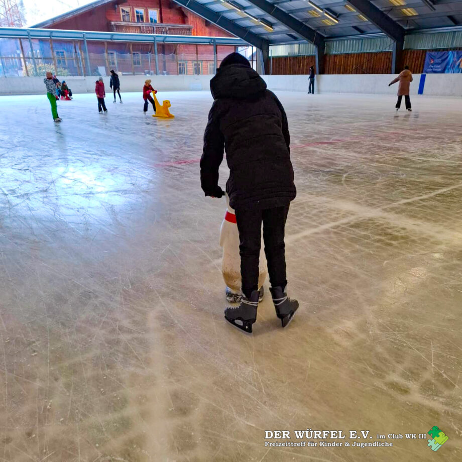 2026 Eishalle (9) Schlittschuhlaufen Winterferien 2026
